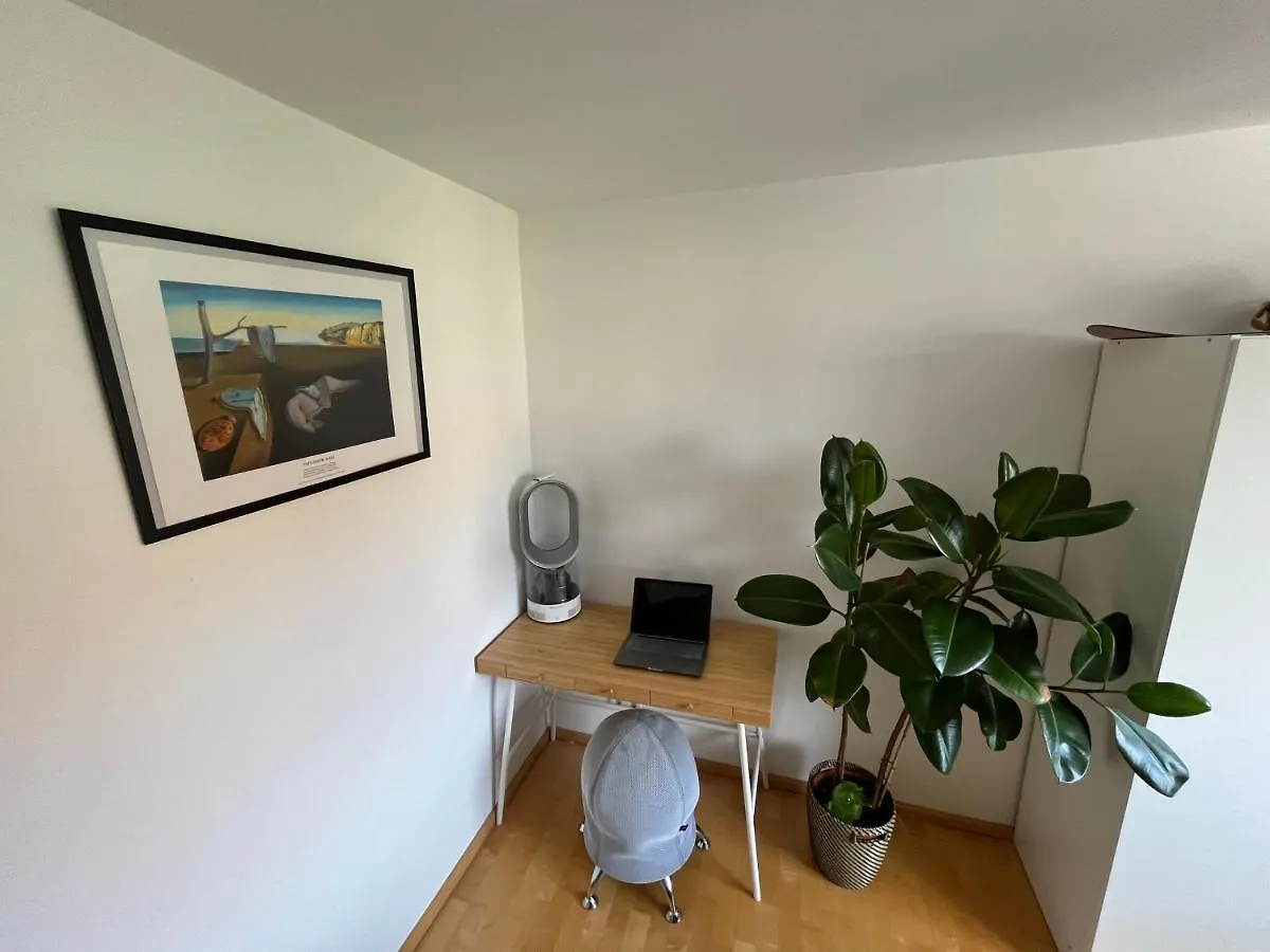 Beautiful And Peaceful Apartment In The Heart Of Munich